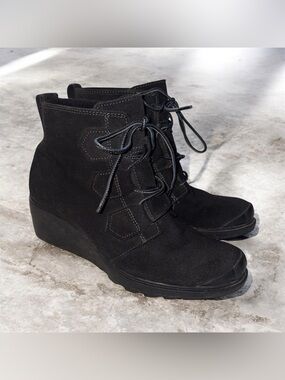 Sorel Toronto Wedge Suede Lace-Up Ankle Boots
